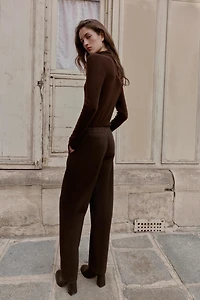MID-RISE STRAIGHT LEG PANTS