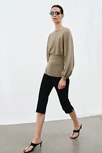 PULL EN MAILLE BOUFFANT À BAS AJUSTÉ