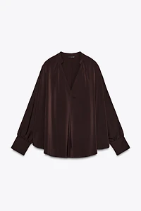 BLOUSE SATINÉE MANCHES CAPE