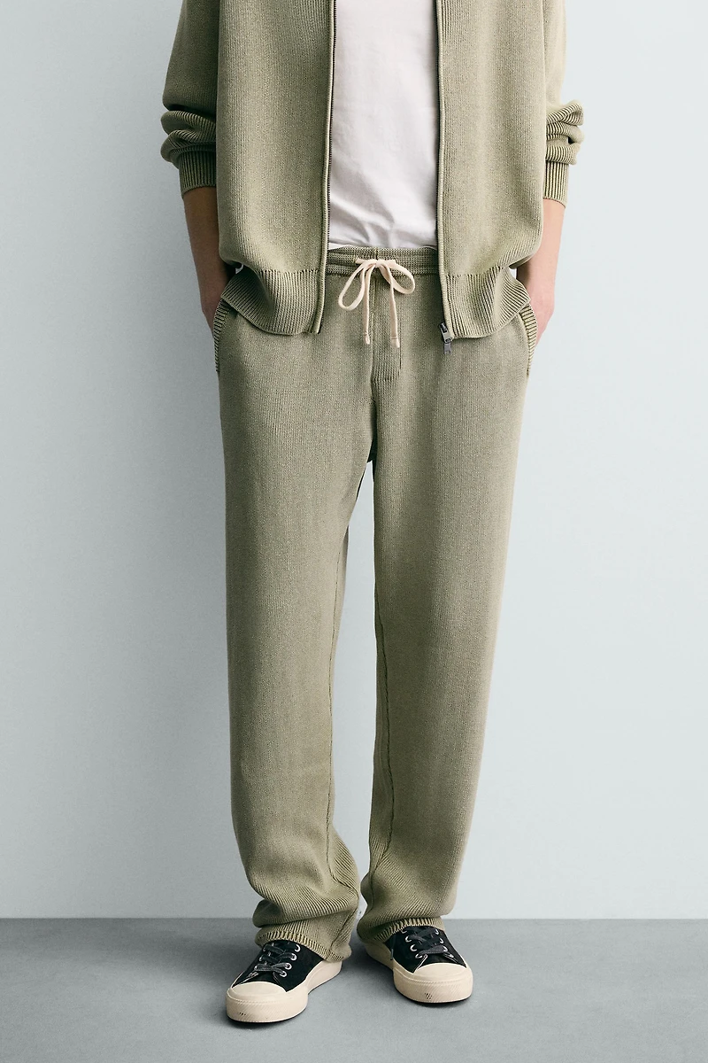 TEXTURED KNIT PANTS