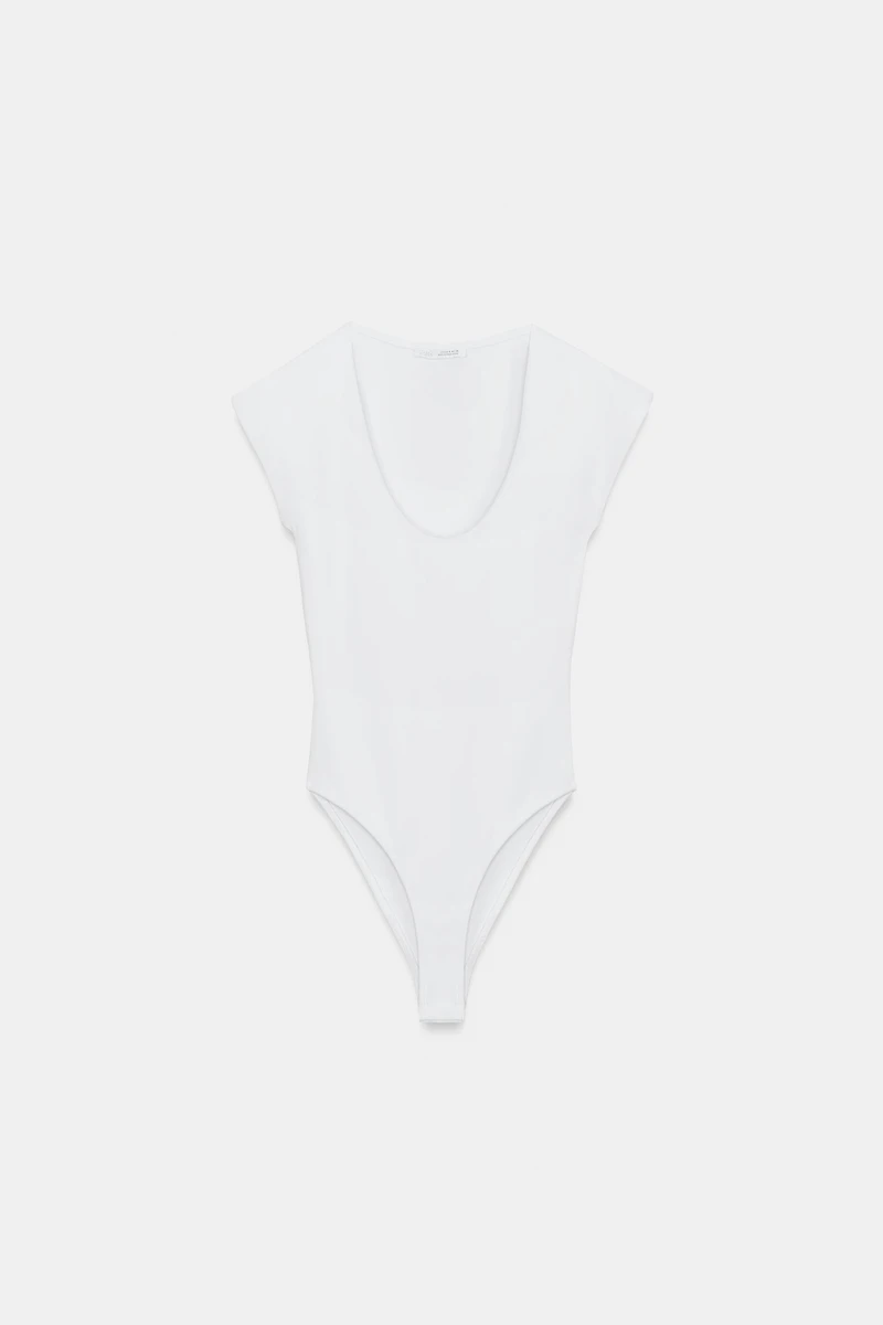 BODY DÉCOLLETÉ ARRONDİ