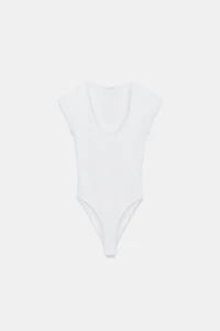 BODY DÉCOLLETÉ ARRONDİ