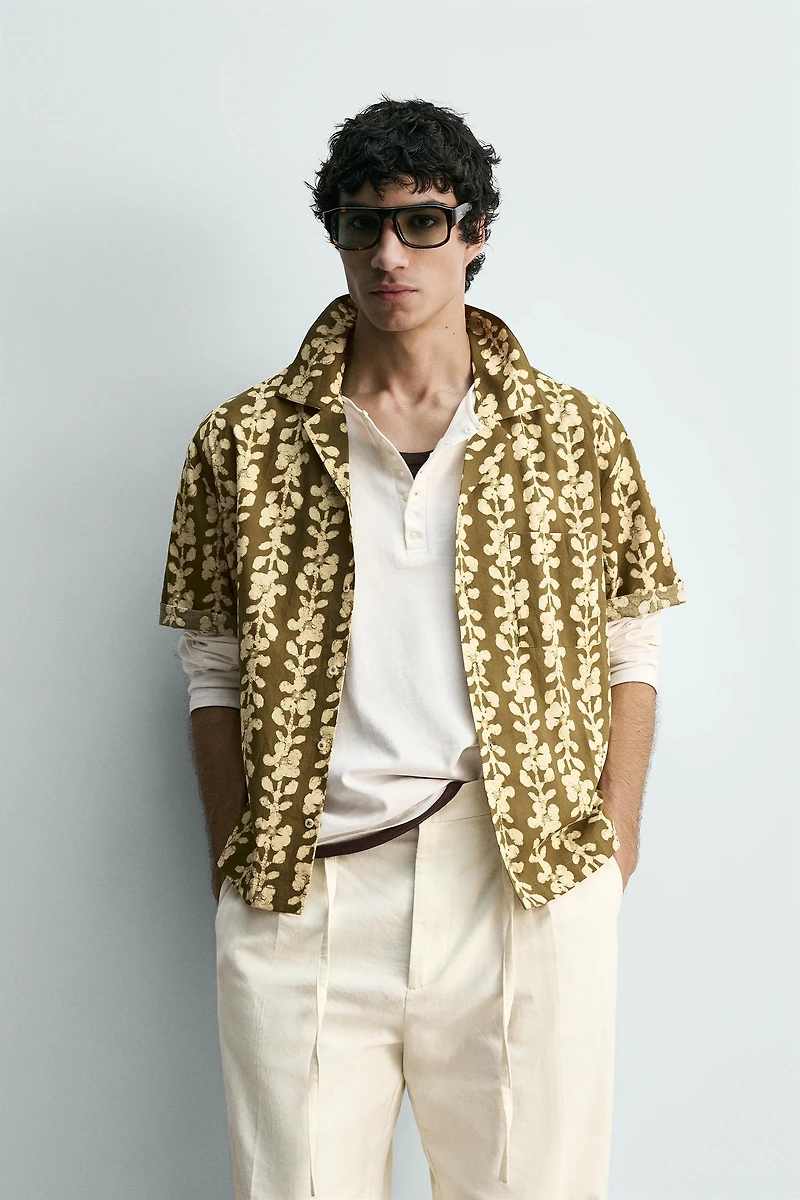 GEOMETRIC PRINT SHIRT