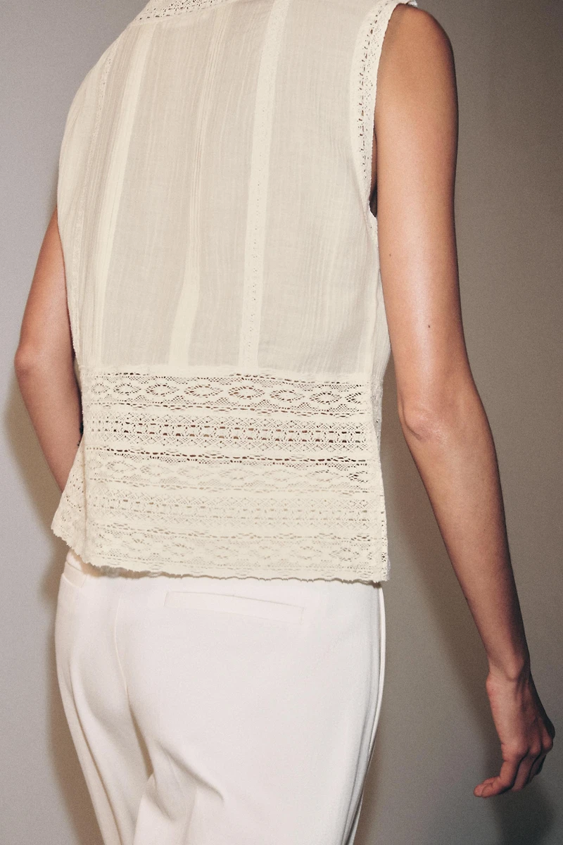ZW COLLECTION LACE TRIM SLEEVELESS BLOUSE