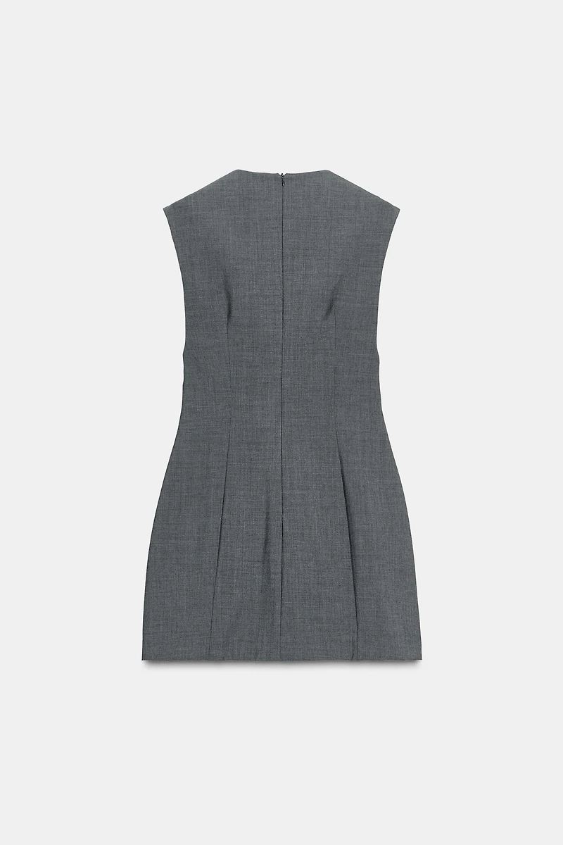 ROBE COURTE DÉCOLLETÉE