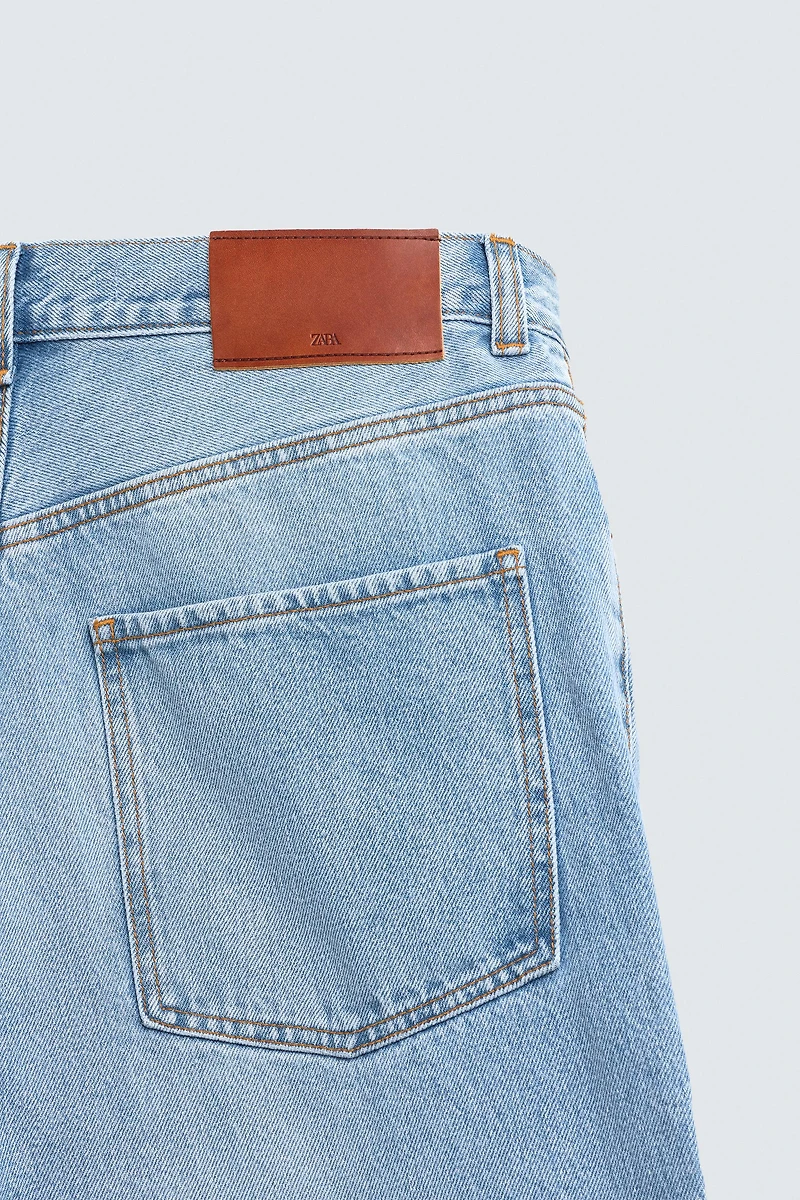 STRAIGHT FIT JEANS