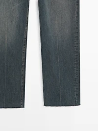 Straight-leg jeans