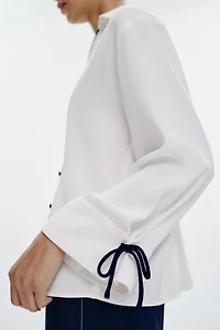 CONTRAST TRIM SHIRT