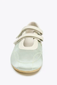 SATIN EFFECT STITCHED BALLET FLATS