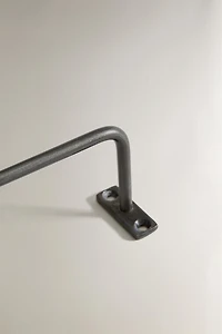 DARK METAL TOWEL RACK