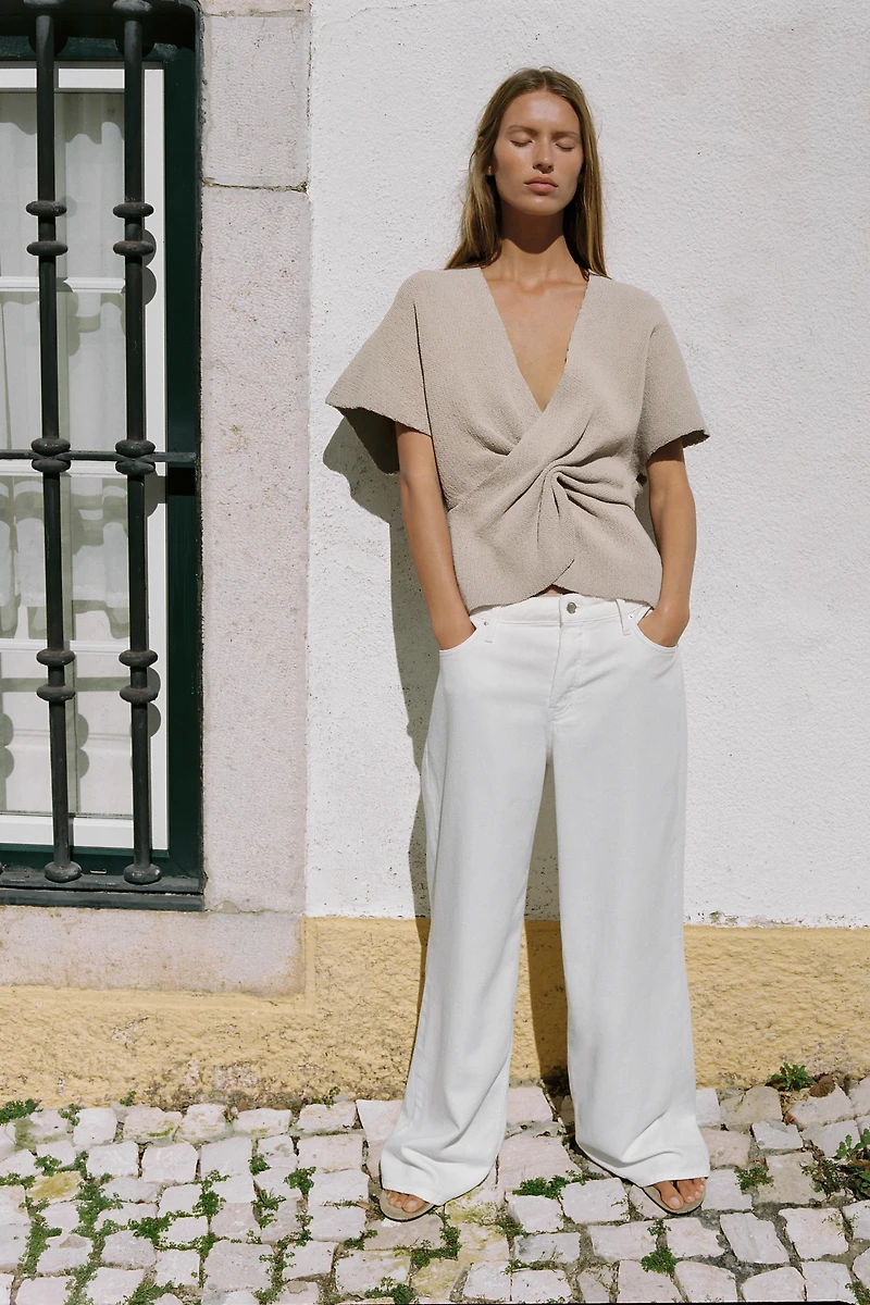 KNIT KNOTTED TOP