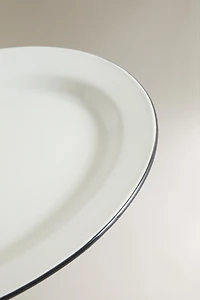 IRON RIM SERVING DISH