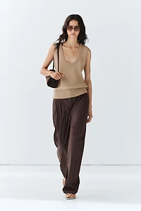 Cotton blend poplin pleated pants
