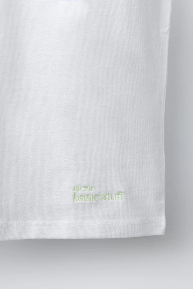 T-SHIRT UNI SANS MANCHES
