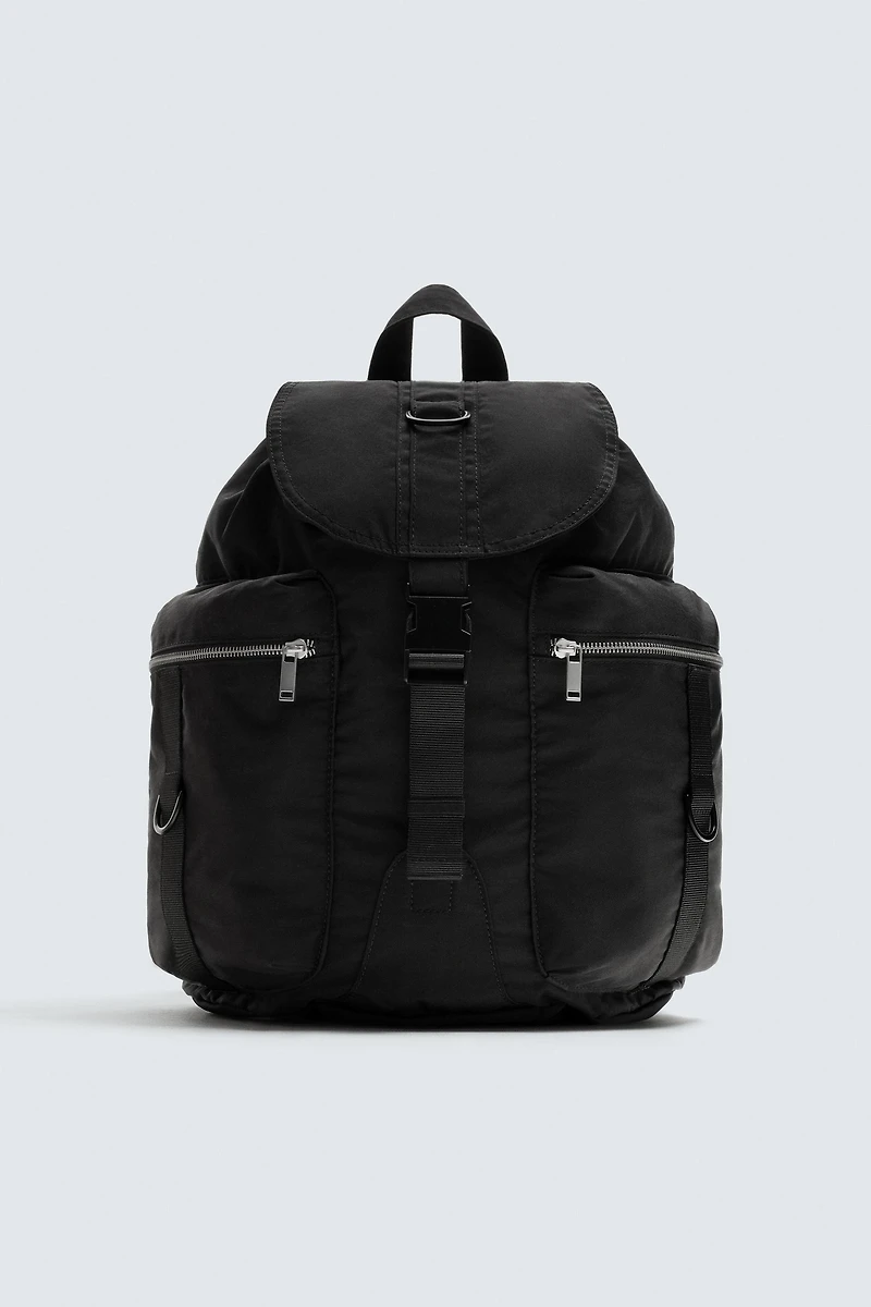 TECHNICAL FLAP BACKPACK
