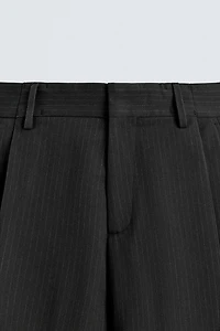 PLEATED WIDE FIT PANTS