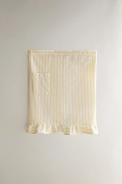 STRIPED RUFFLED APRON