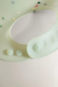 MICKEY & MINNIE ©DISNEY SILICONE BABY BIB