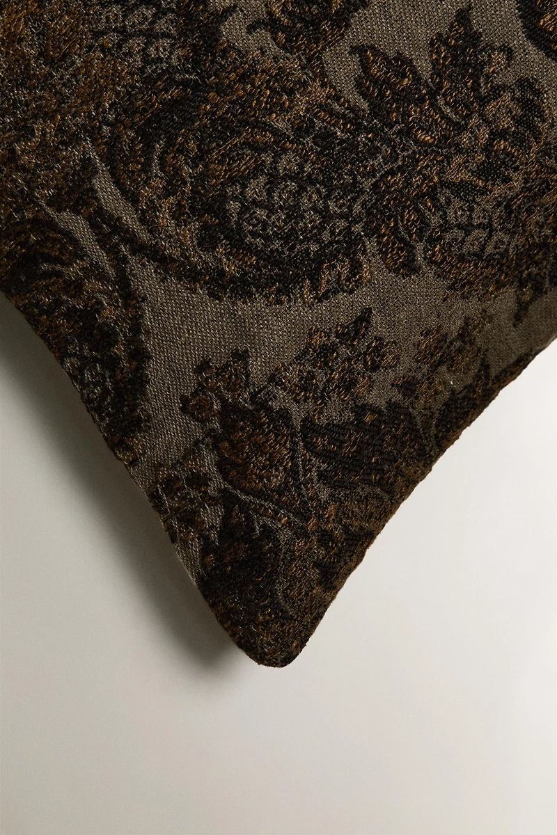 JACQUARD THROW PILLOW COVER