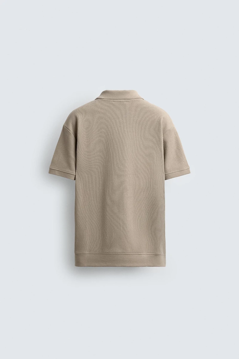 VERTICAL TEXTURED POLO