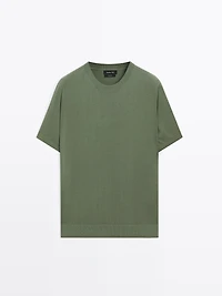 Short sleeve knit T-shirt