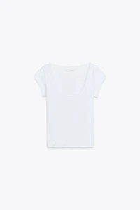 SCOOP NECK TOP
