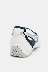 STRAPPY SPORTY SANDALS