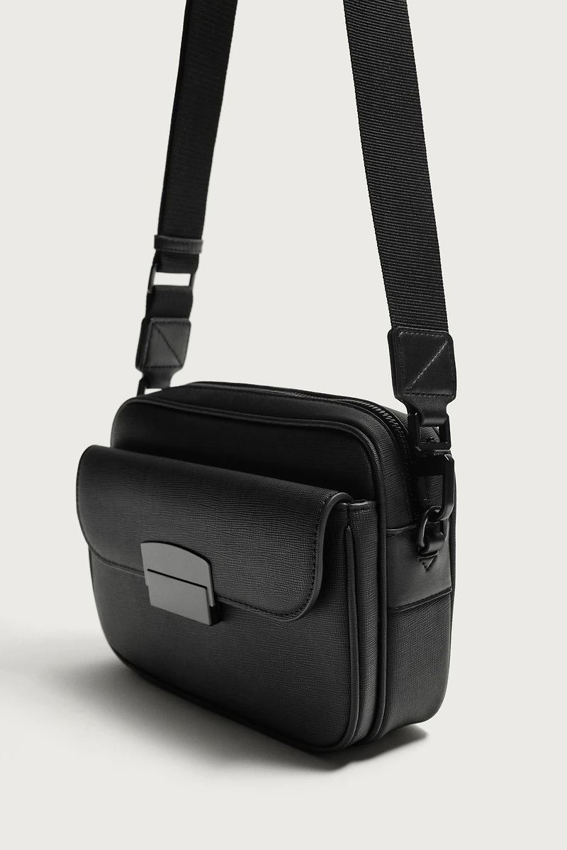 TEXTURED CROSSBODY BAG
