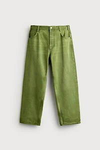 WASHED STRAIGHT-FIT JEANS