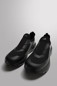 LACELESS RUNNING SNEAKERS