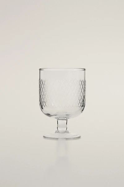 VERRE À PIED EN VERRE TAILLÉ