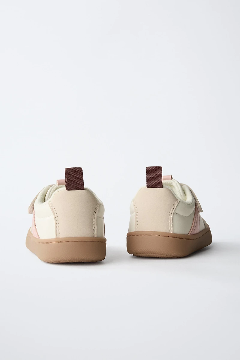 BAREFOOT SNEAKERS
