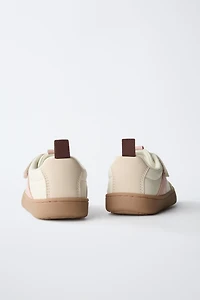 BAREFOOT SNEAKERS