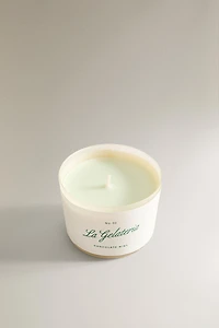 (150 G) CHOCOLATE MINT SCENTED CANDLE