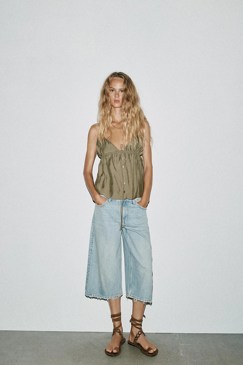 FLOWY STRAPPY TOP
