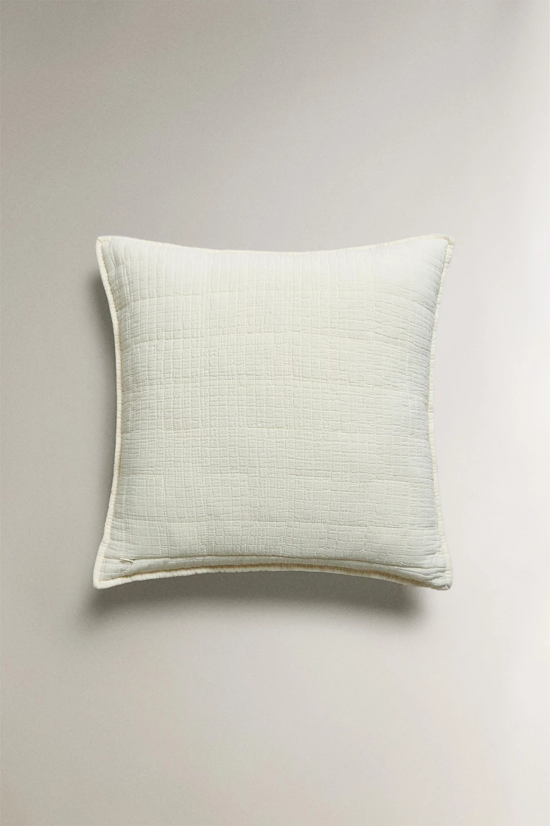 SQUARED PILLOW SHAM FOR QUILT