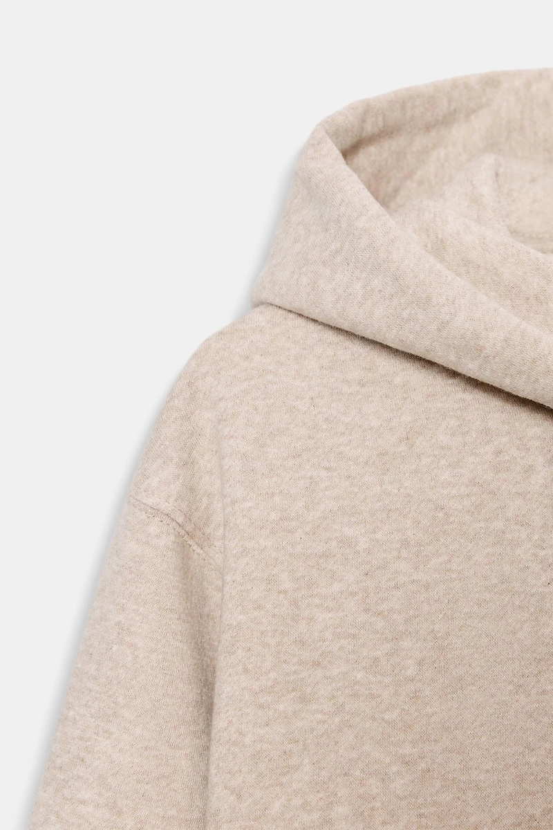 BASIC HOODIE SWEATSHIRT