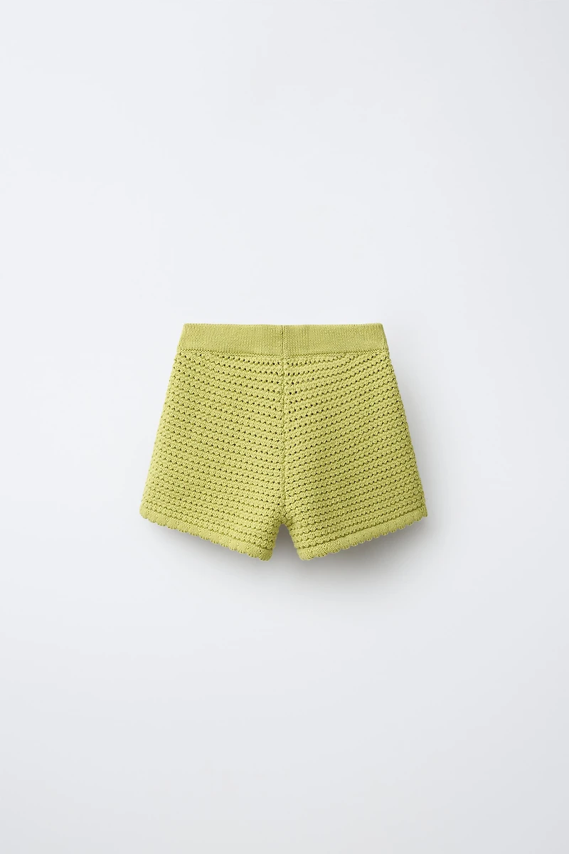 EMBROIDERED TULIP KNIT SHORTS