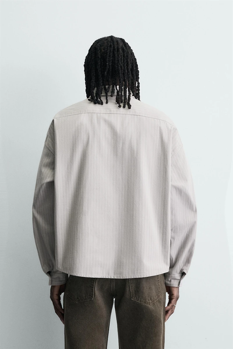 CONTRAST EMBROIDERY STRIPED SHIRT