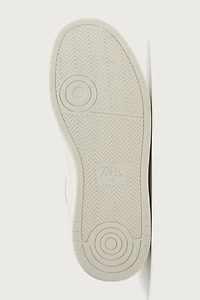 RETRO STYLE SNEAKERS