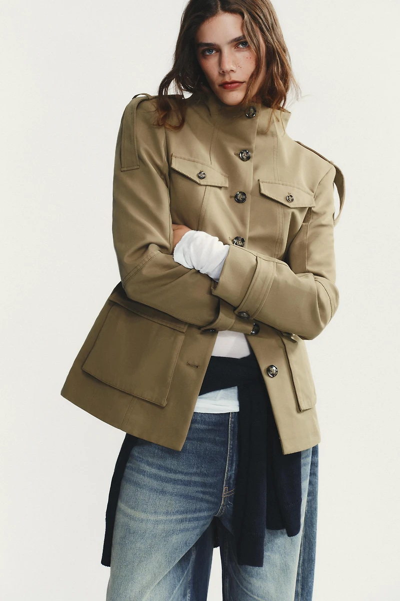 VESTE À POCHES ET PATTES
