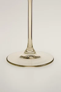 RAISED VERTICAL LINE GLASS