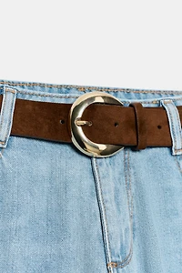 HIGH-WAISTED WIDE LEG CROPPED BELTED JEANS