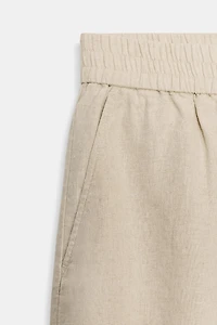 SHORT EN LIN À TAILLE ÉLASTIQUE