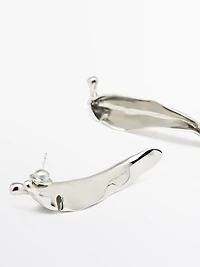 Boucles d’oreilles feuilles irrégulières