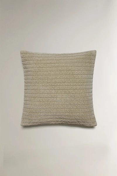 QUILTED THROW PILLOW COVER