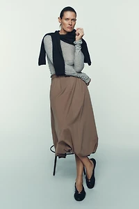 LEATHER BALLET FLATS WITH APPLIQU