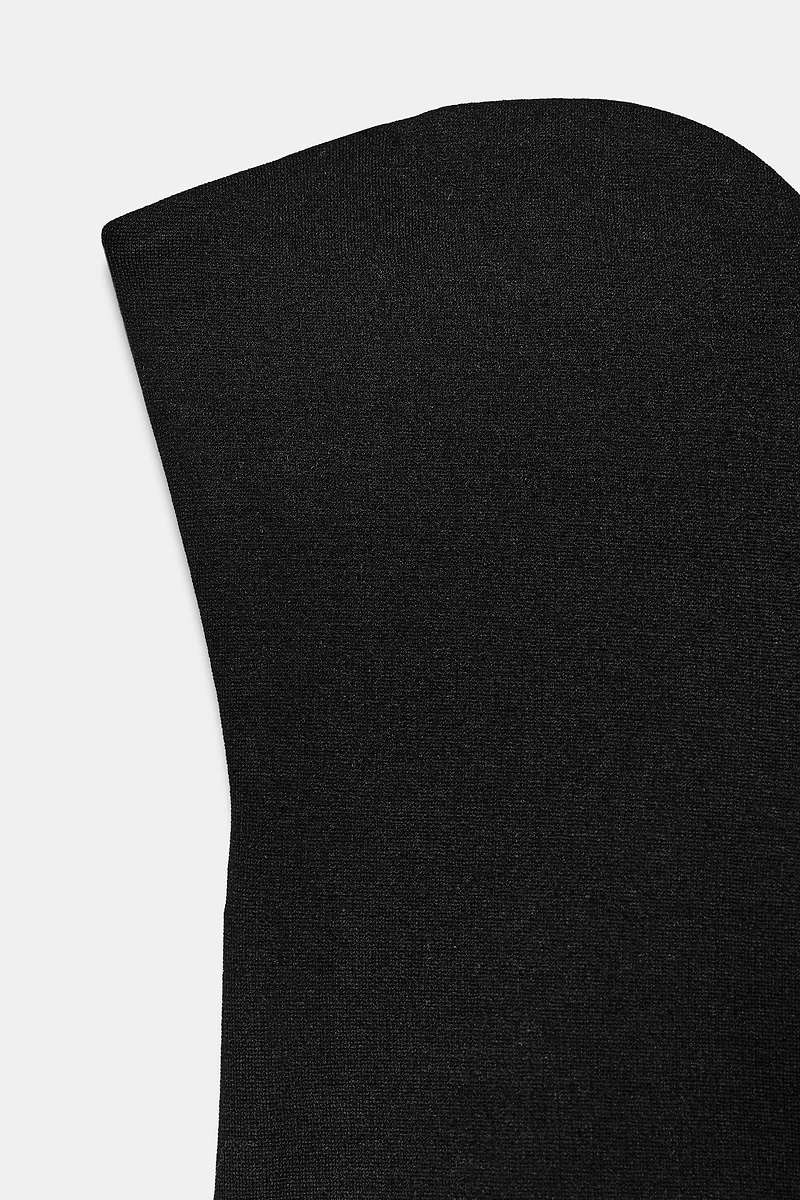 SWEETHEART NECKLINE TOP