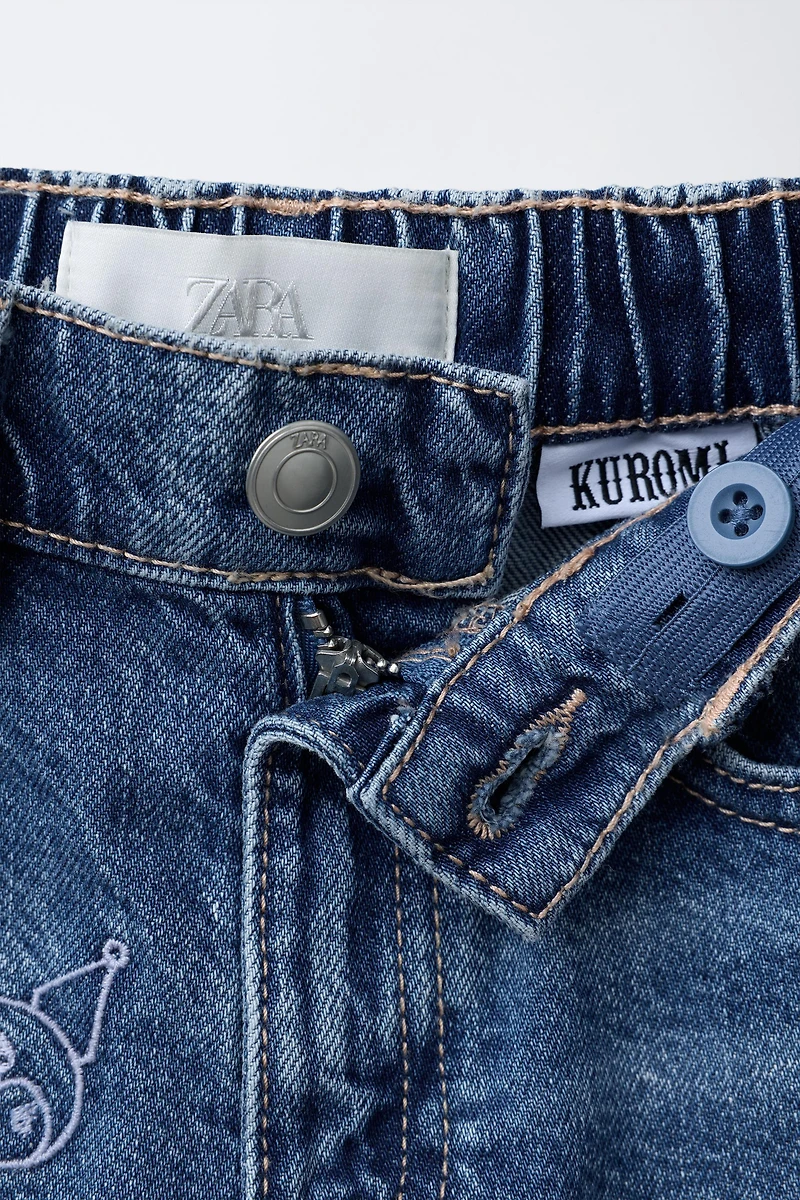 PANTALON DENIM WIDE LEG KUROMI © SANRIO