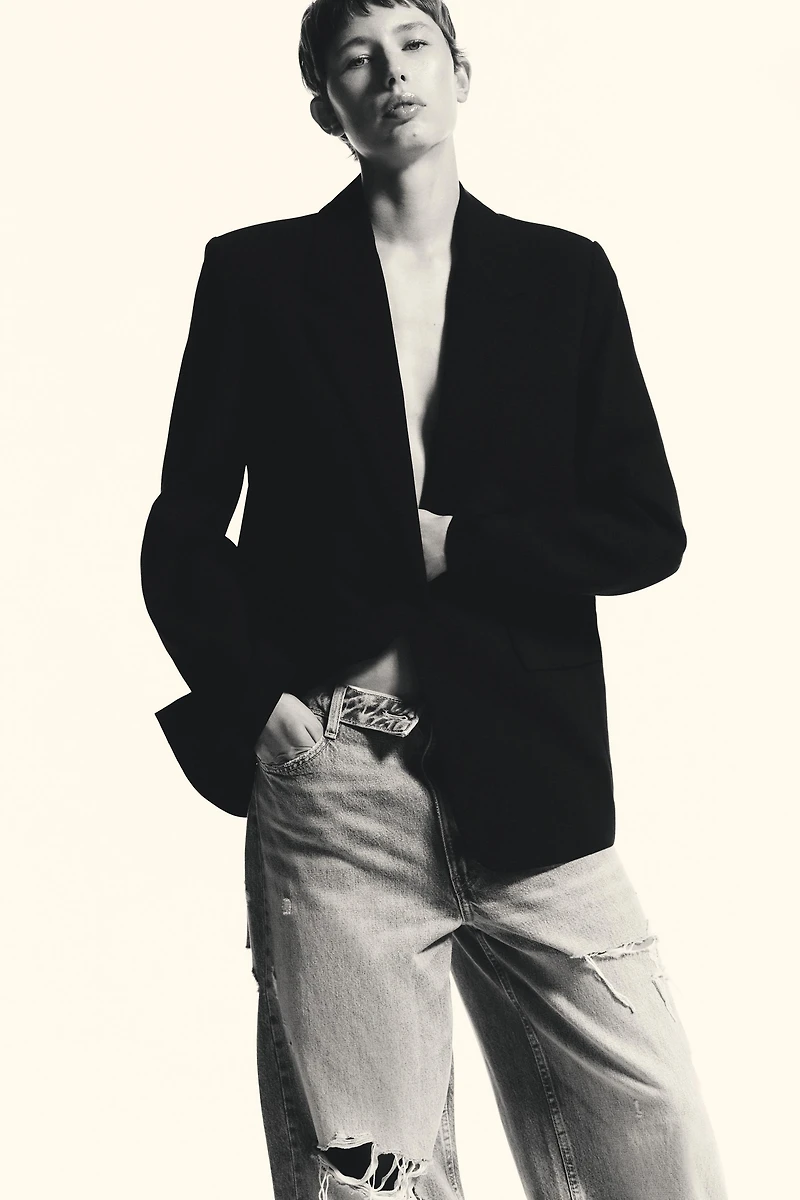 STRAIGHT FIT BLAZER